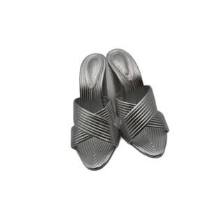 Schutz Emma Dale Leather Silver mule/silver/Leather sole made in Brazil/ Sz 9.5